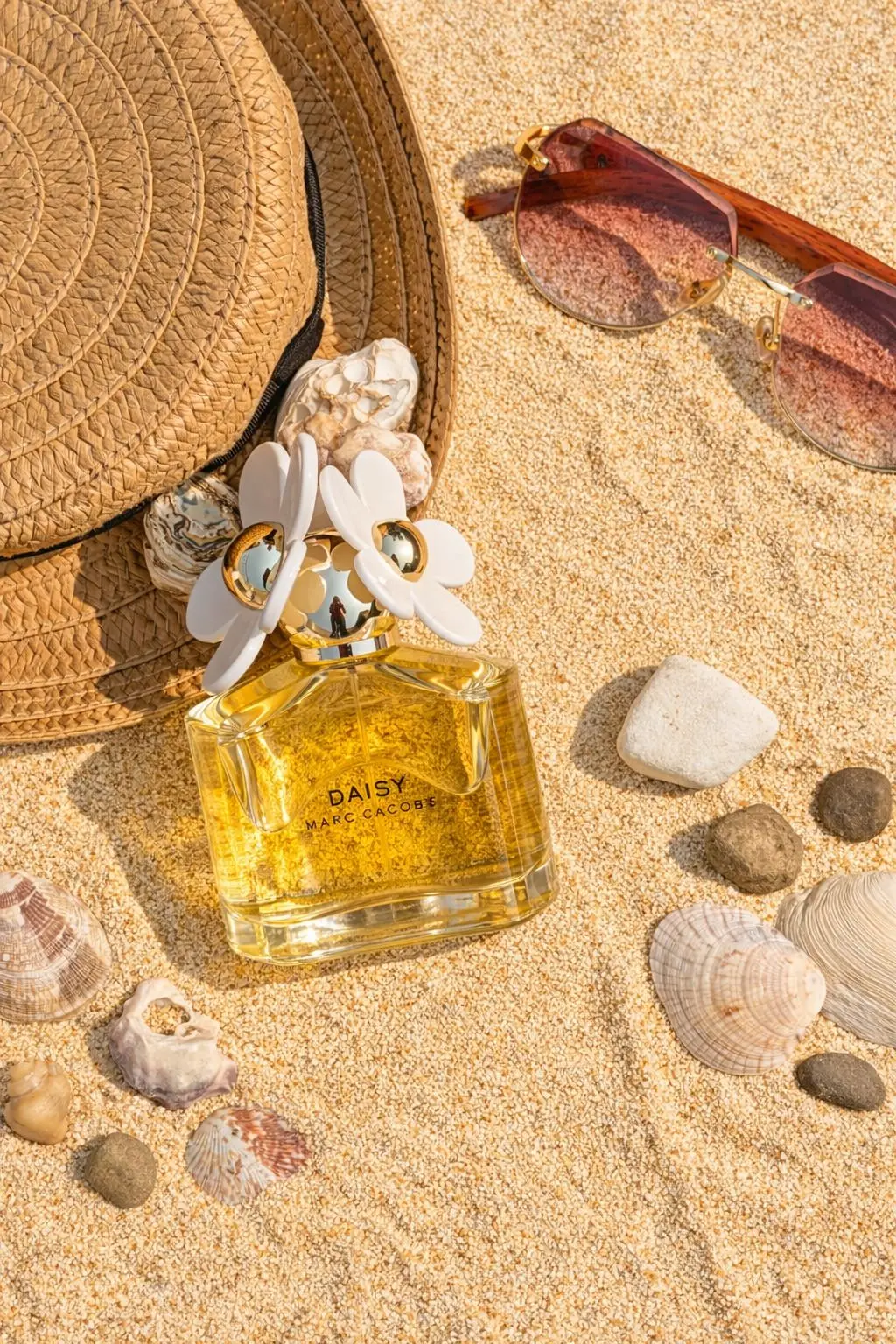 Marc Jacobs Daisy perfume bottle women's designer fragrance