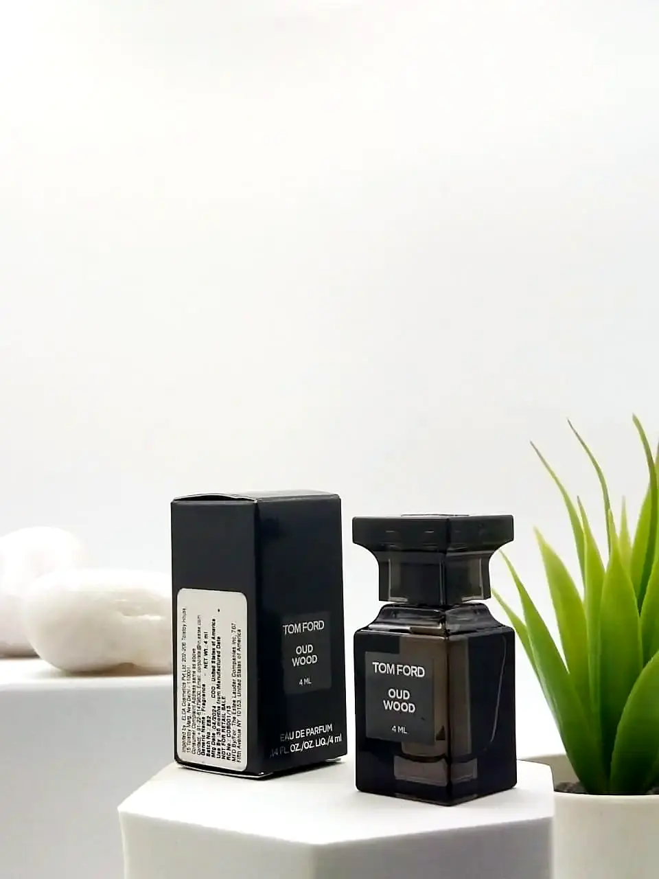 Tom Ford Oud Wood EDP 4 ml Miniature
