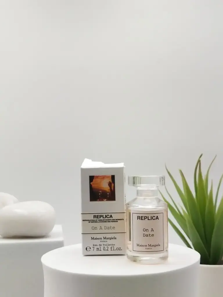 Replica On A Date EDT 7 ml Miniature