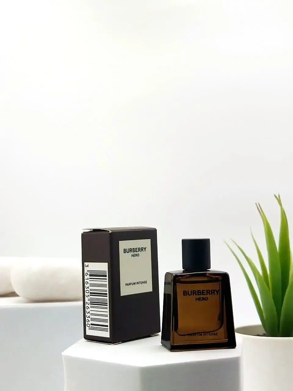 Burberry Hero Parfum Intense 5 ml Miniature