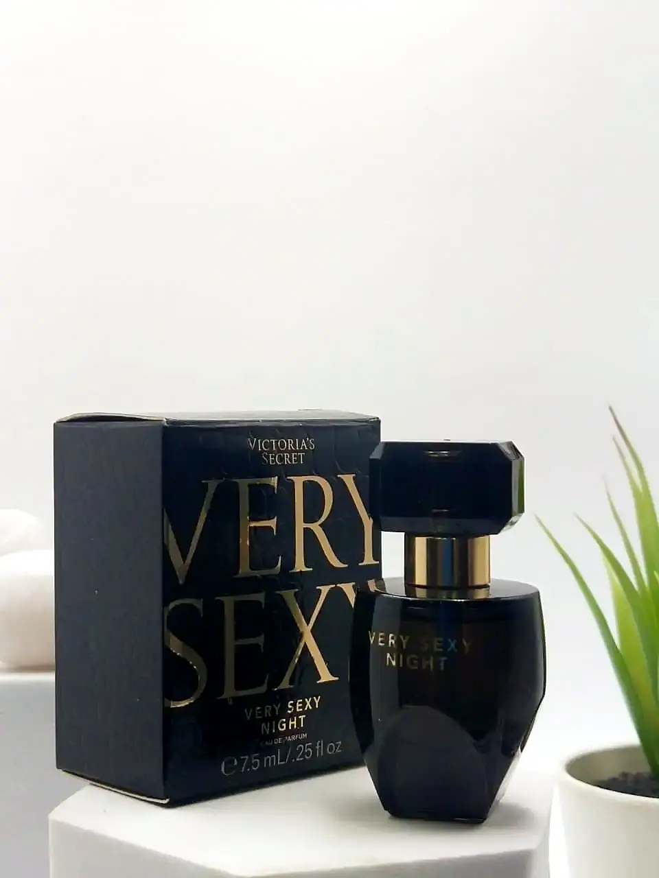 Victoria's Secret Very Sexy Night EDP 7.5 ml Miniature
