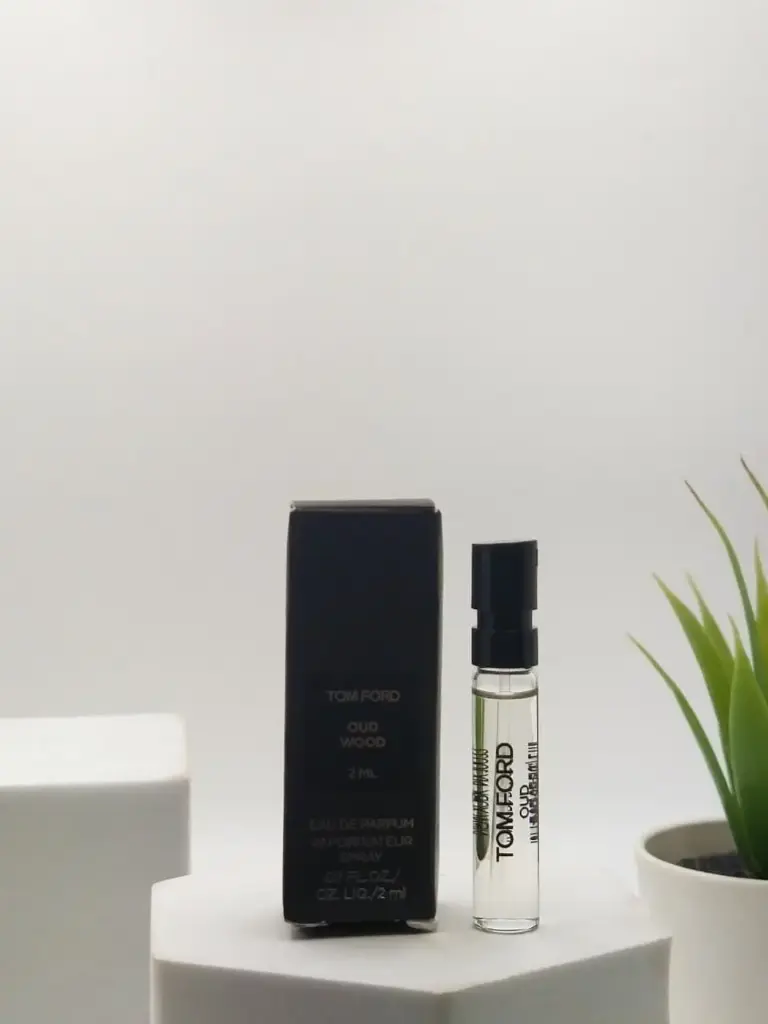 Tom Ford Oud Wood EDP 2 ML