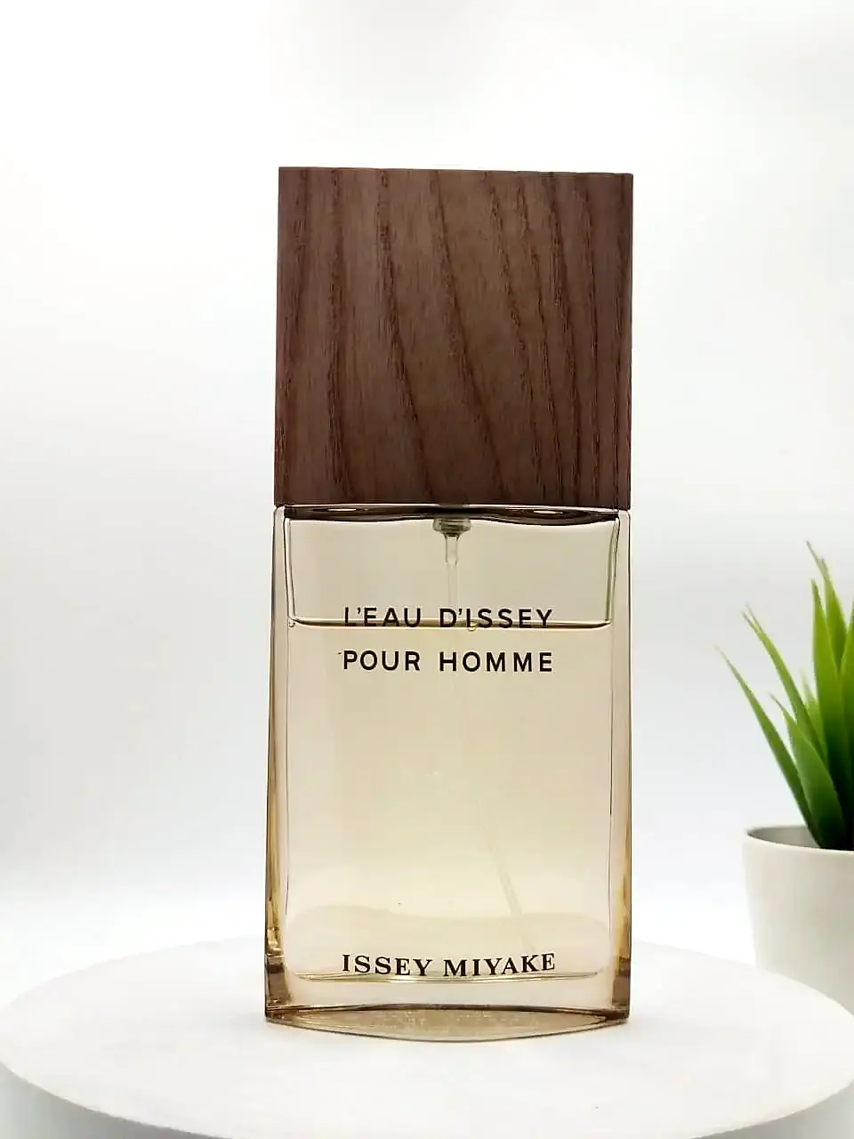 Issey Miyake L'Eau D'Issey Pour Homme Vetiver EDT Intense 75 ml/100 ml Without Box