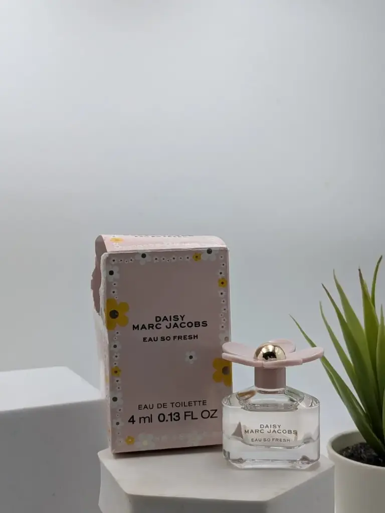Marc Jacobs Daisy Eau So Fresh EDT 4 ML