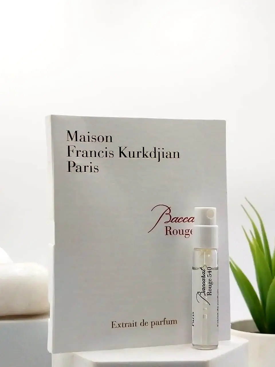 Maison Francis Kurkdjian Baccarat Rouge 540 Extrait De Parfum 2 ml Official Sample
