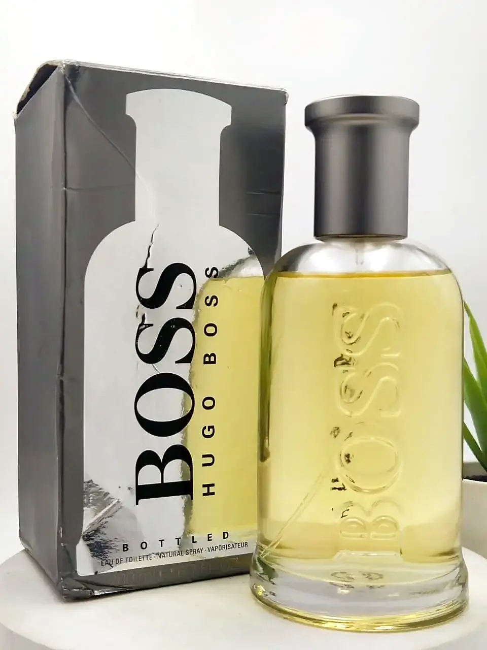 Hugo Boss Bottled EDT 200 ml Box Damaged