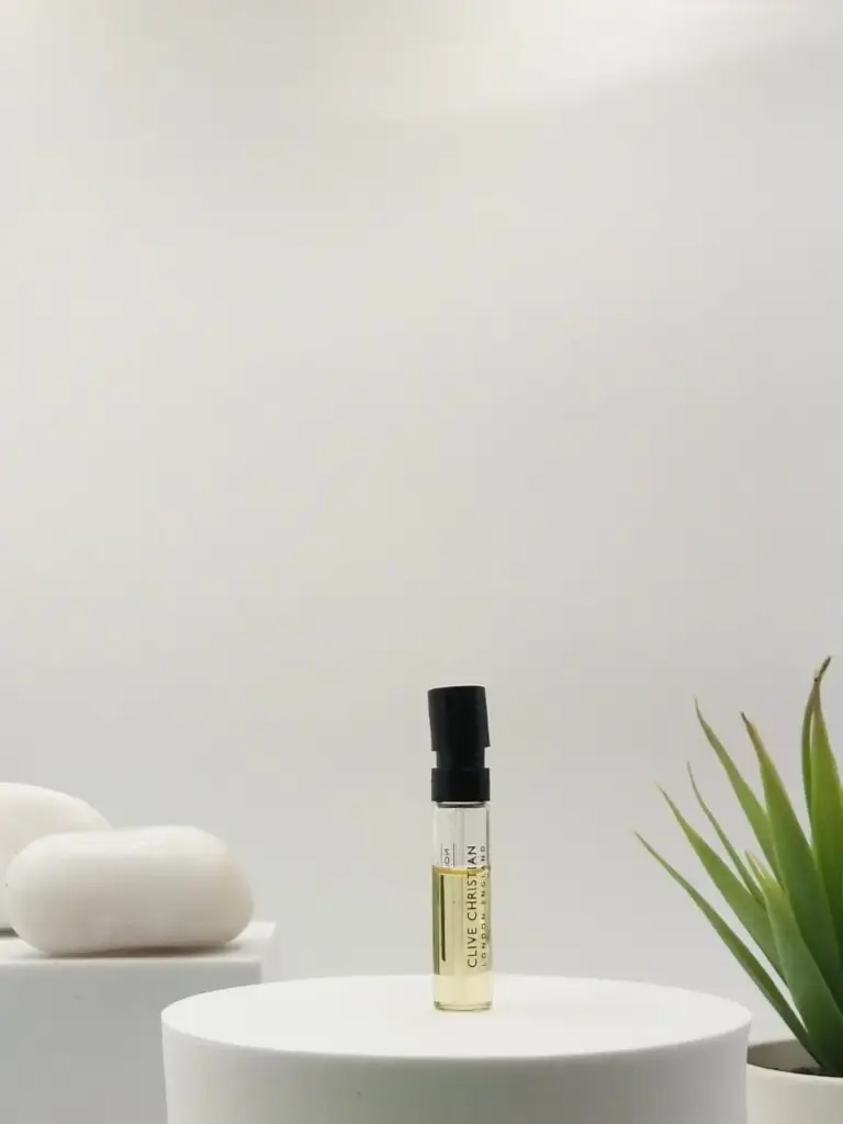 Clive Christian V Amber Fougere  2 ml Official Sample
