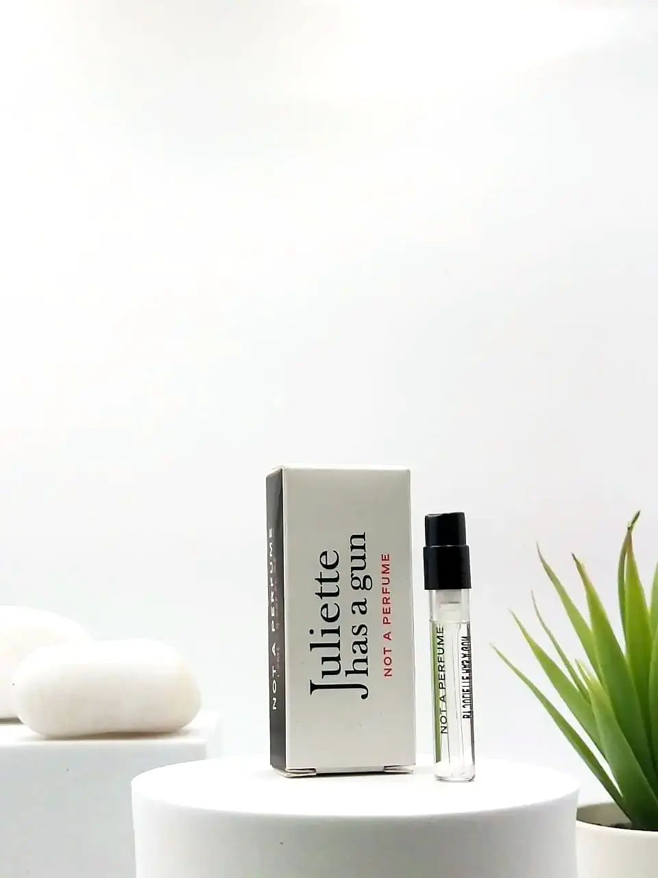 Juliette Has A Gun Not A Perfume EDP 1.7 ml Official Sample