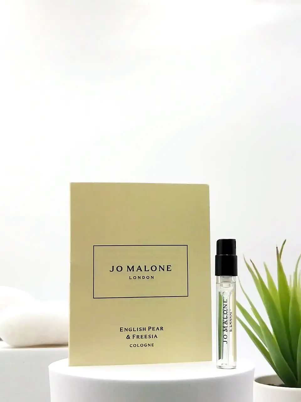Jo Malone English Pear & Freesia 1.5 ml Official Sample