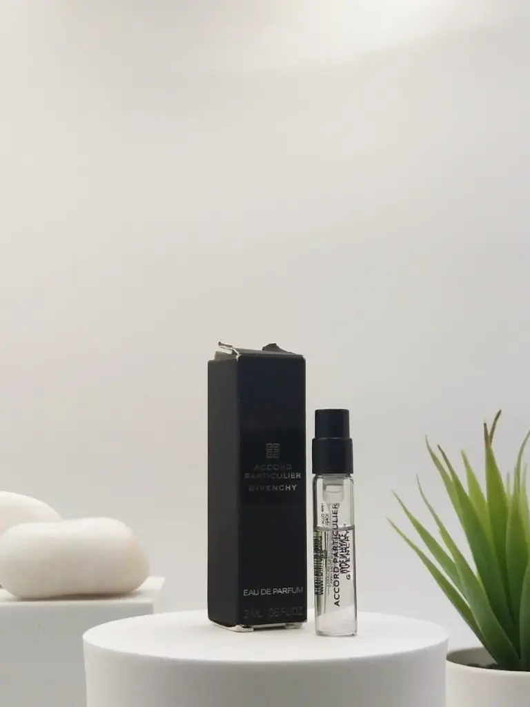 Givenchy Accord Particulier EDP 2 ml Official Sample