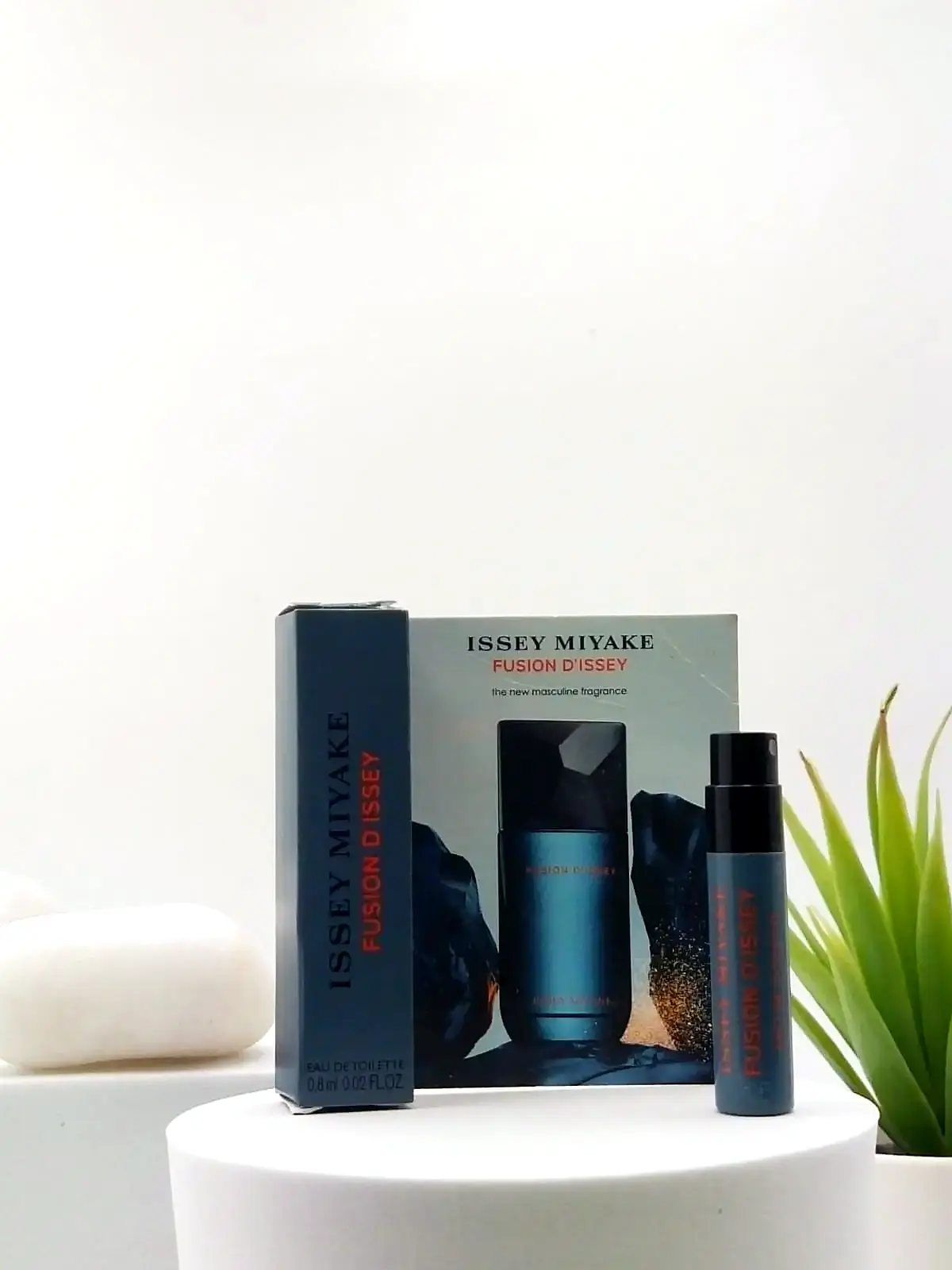 Issey Miyake Fusion D'Issey EDT 0.8 ml Official Sample