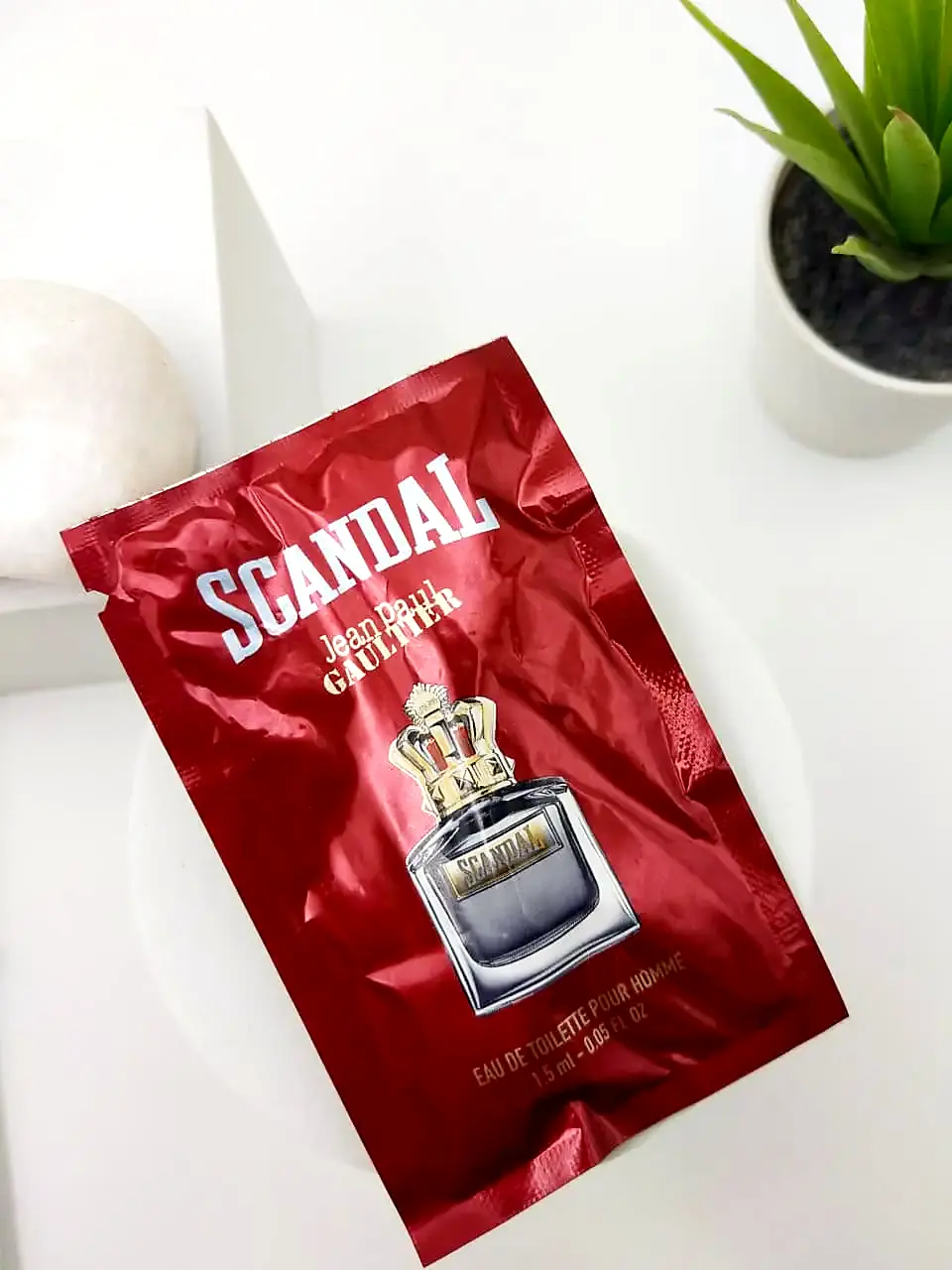 Jean Paul Gaultier Scandal Pour Homme EDT 1.5 ml Official Sample