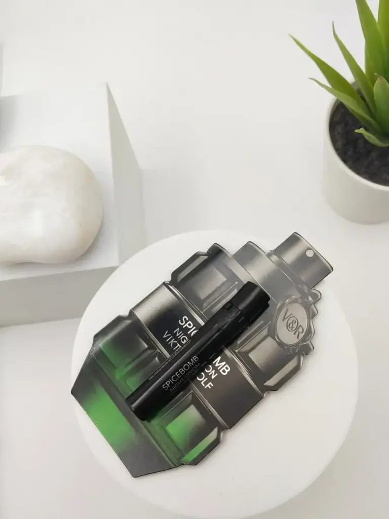Victor & Rolf SpiceBomb Night Vision EDT 1.2 ml Official Sample