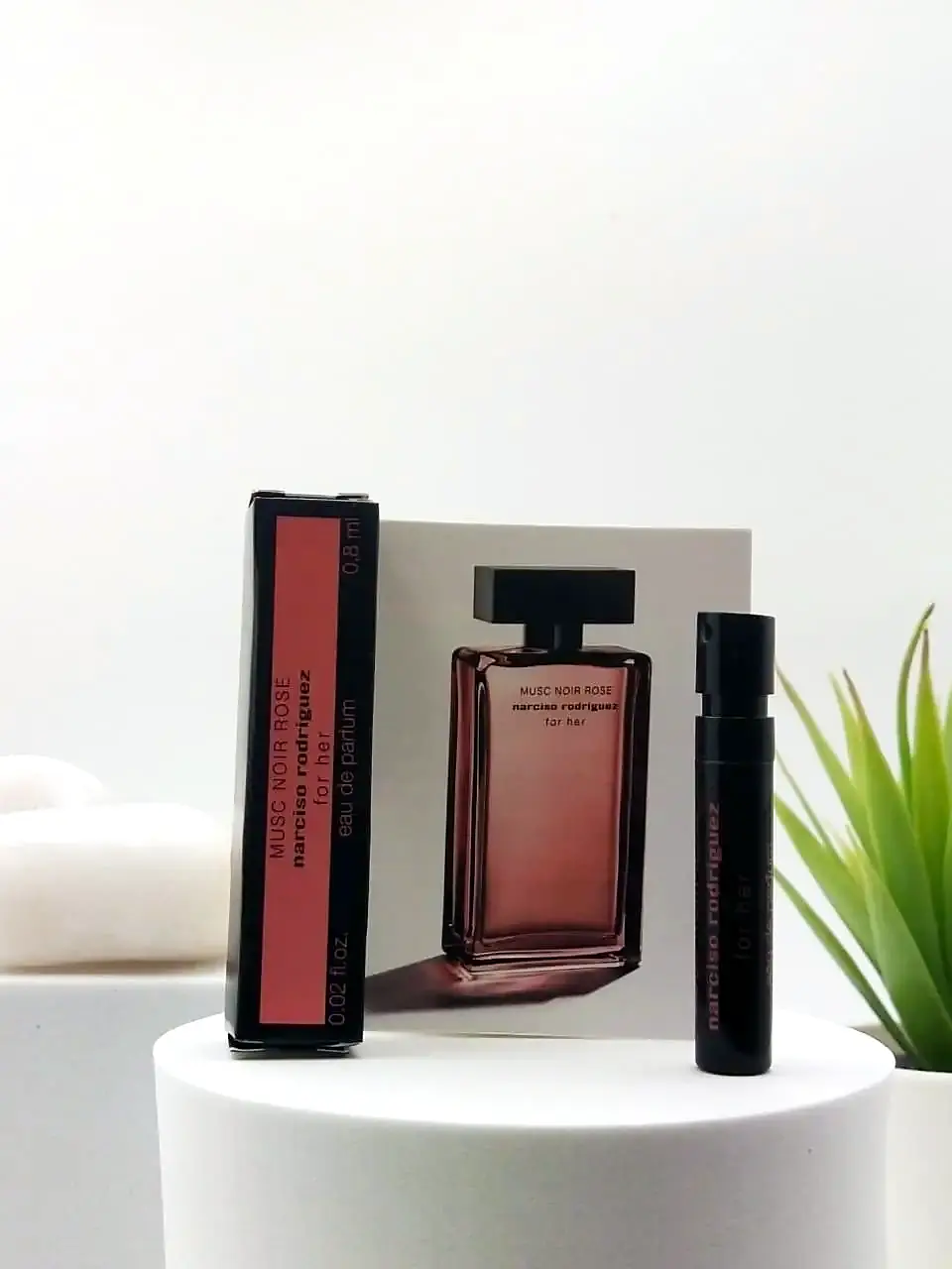 Narciso Rodriguez Musc Noir Rose For Her EDP 0.8 ml Official Sample