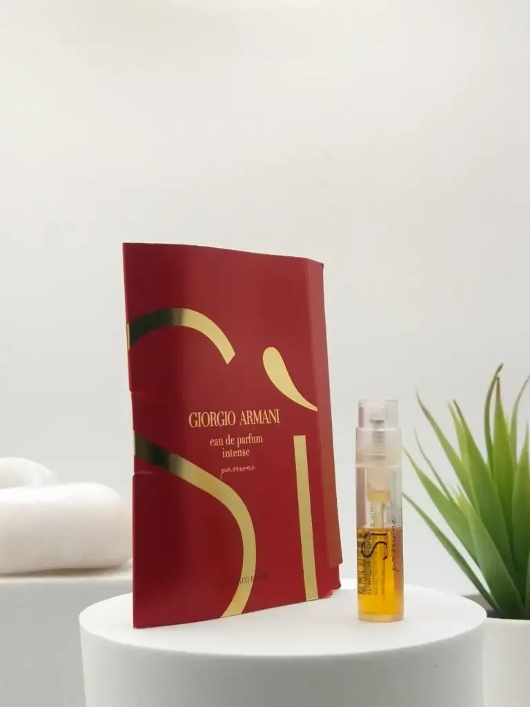 Giorgio Armani SI Passione EDP Intense 1.2 ml Official Sample