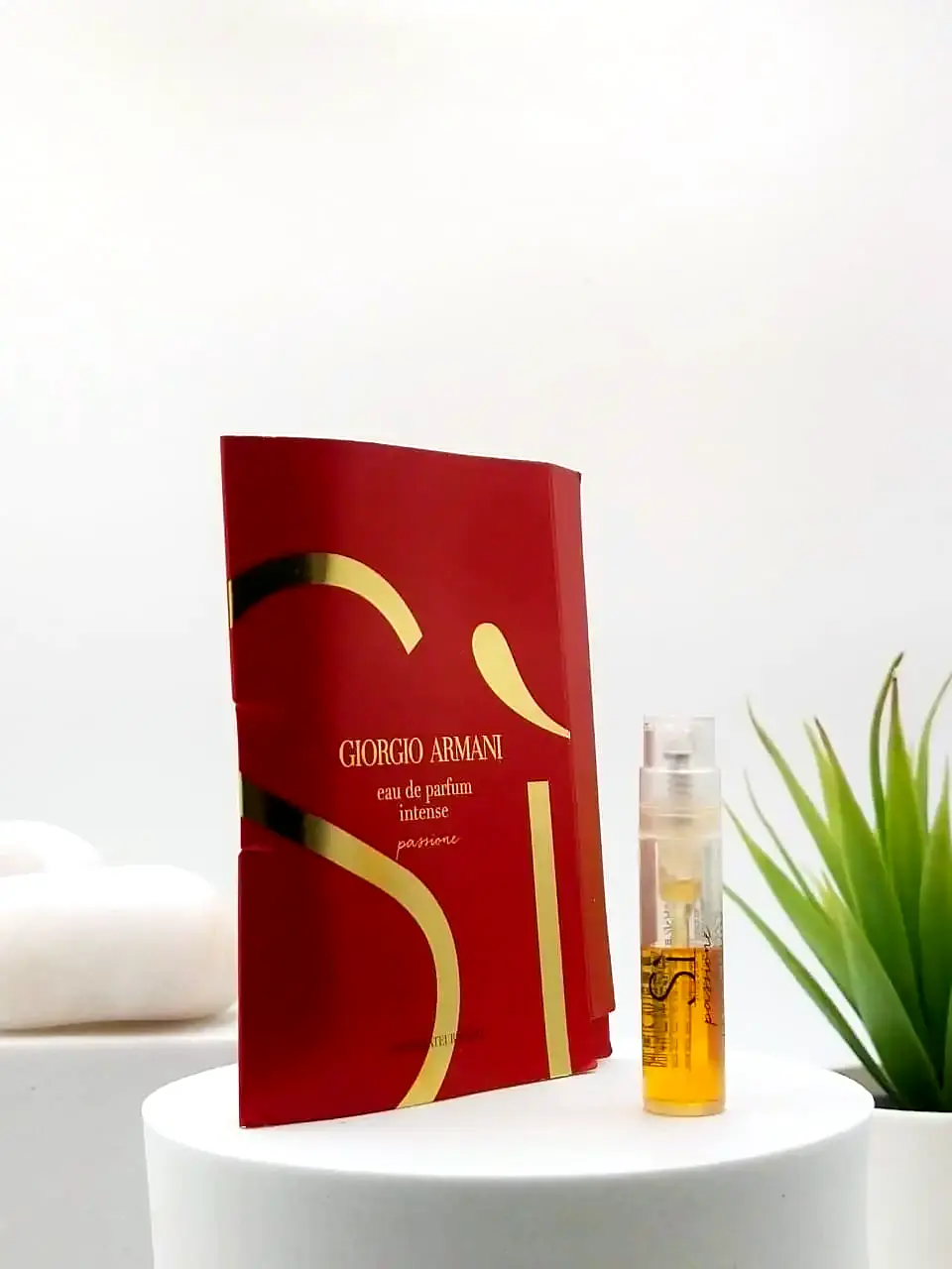 Giorgio Armani SI Passione EDP Intense 1.2 ml Official Sample