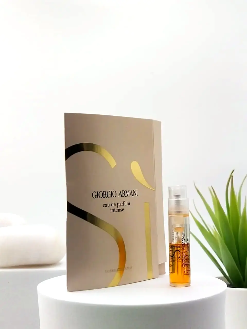 Giorgio Armani SI EDP Intense 1.2 ml Official Sample