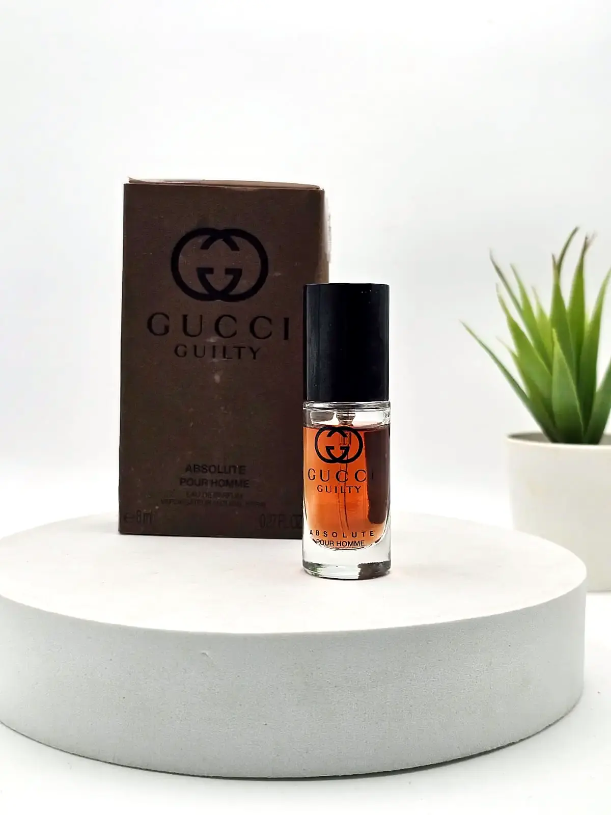 [8005610344300] Gucci Guilty Absolute EDP 8 ml