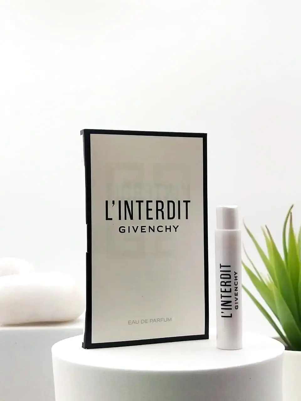 [3274872372184] Givenchy L'Interdit EDP 1 ml Official Sample