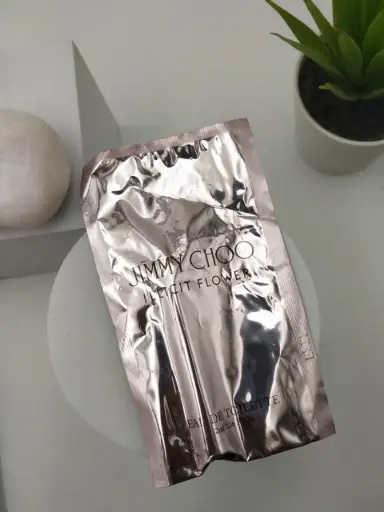 [3386460075398] Jimmy Choo Illicit Flower EDT 2 ml Official Sample