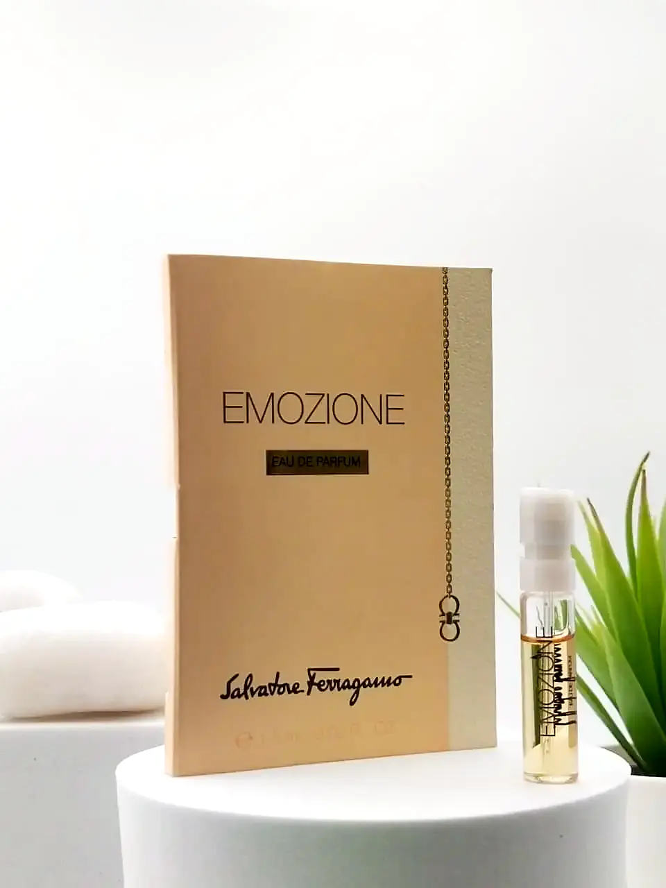 [8034097958427] Salvatore Ferragamo Emozione EDP 1.5 ml Official Sample
