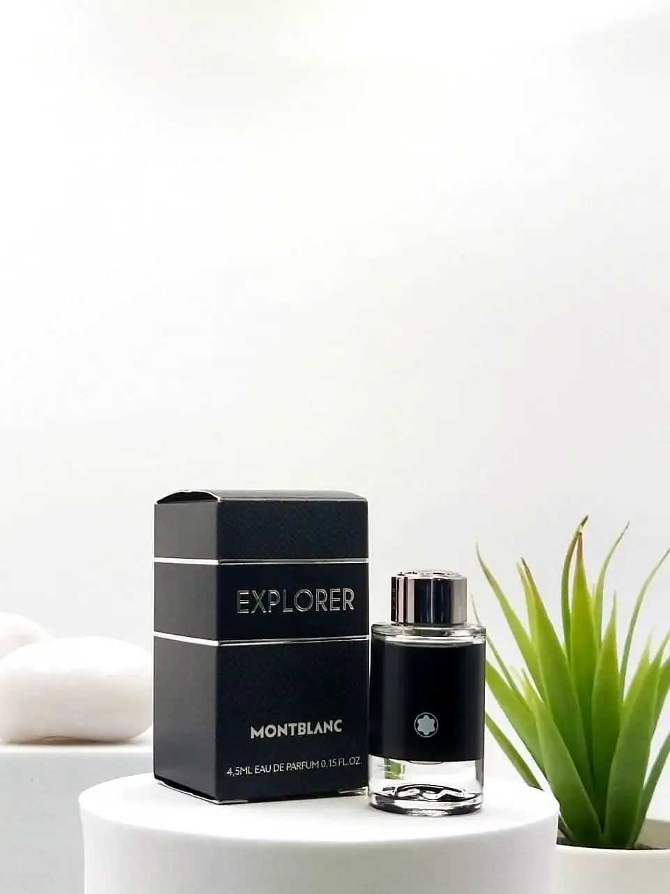 [3386460101097] Montblanc Explorer Black 4.5 ml Miniature