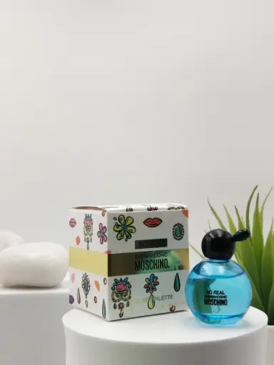 [8011003838981] Moschino Cheap & Chic EDT 4.9 ml Miniature
