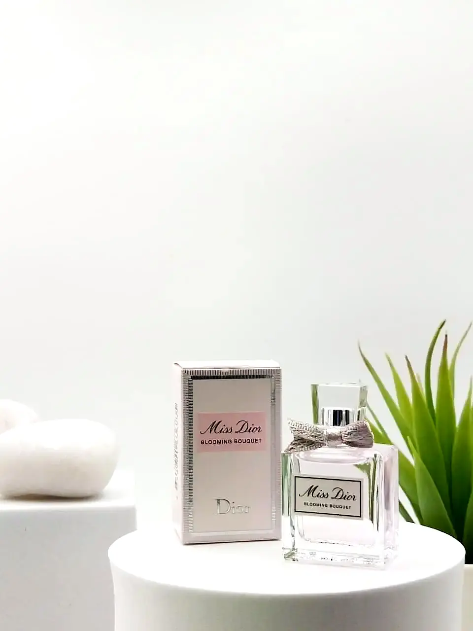 [3348901636735] Miss Dior Blooming Bouquet EDT 5 ml Miniature