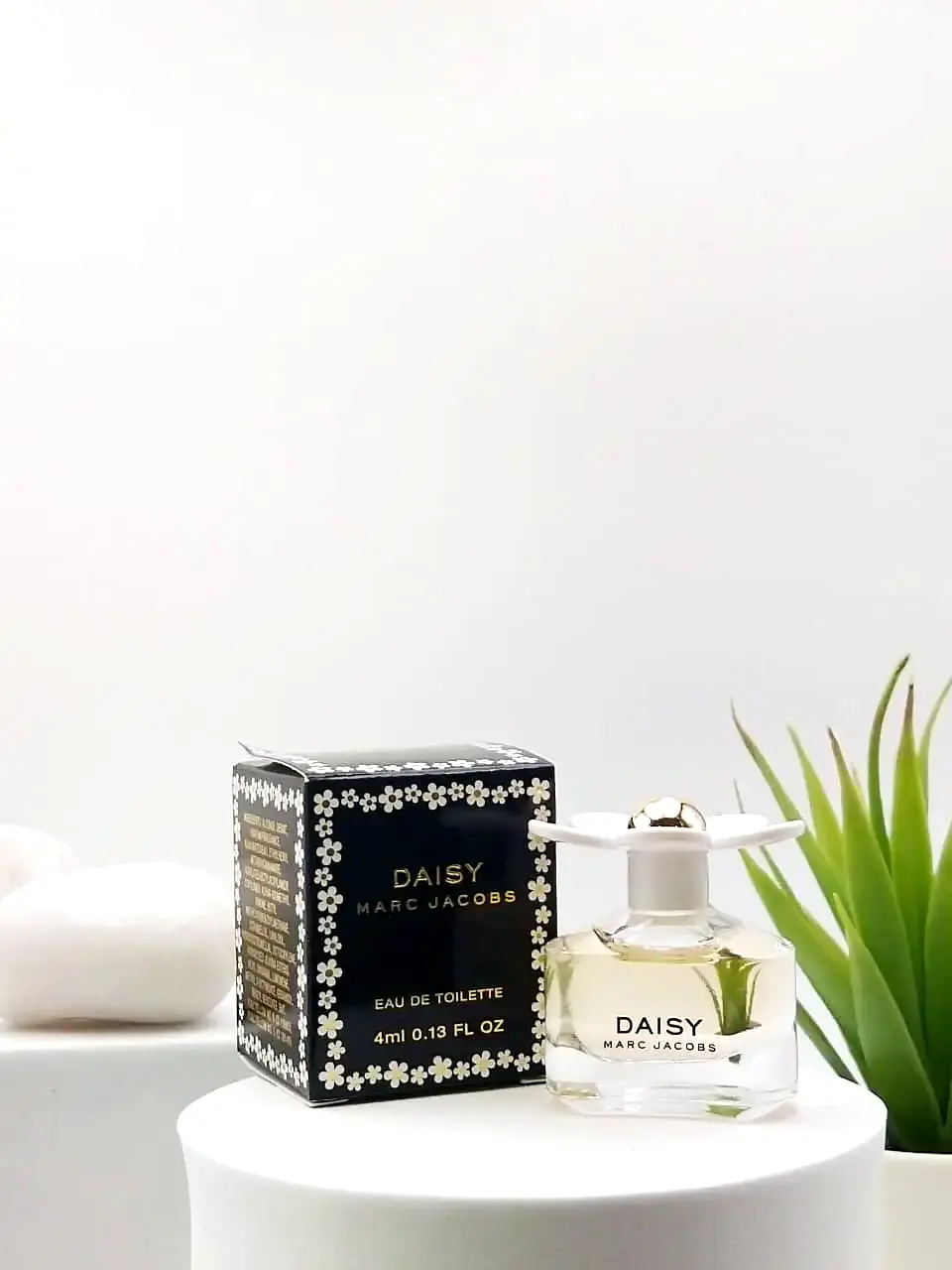 [031655509457] Marc Jacobs Daisy EDT 4 ml Miniature