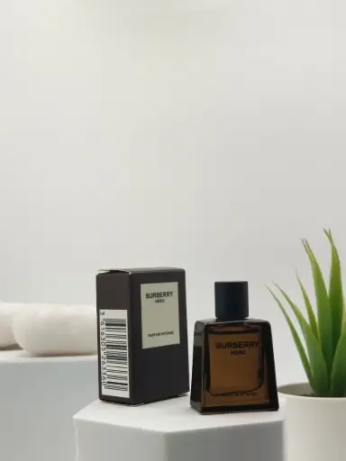 [3616305263360] Burberry Hero Parfum Intense 5 ml Miniature