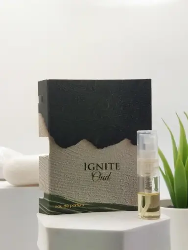 [25121001011] Ahmed Ignite Oud EDP 2ml Official Sample
