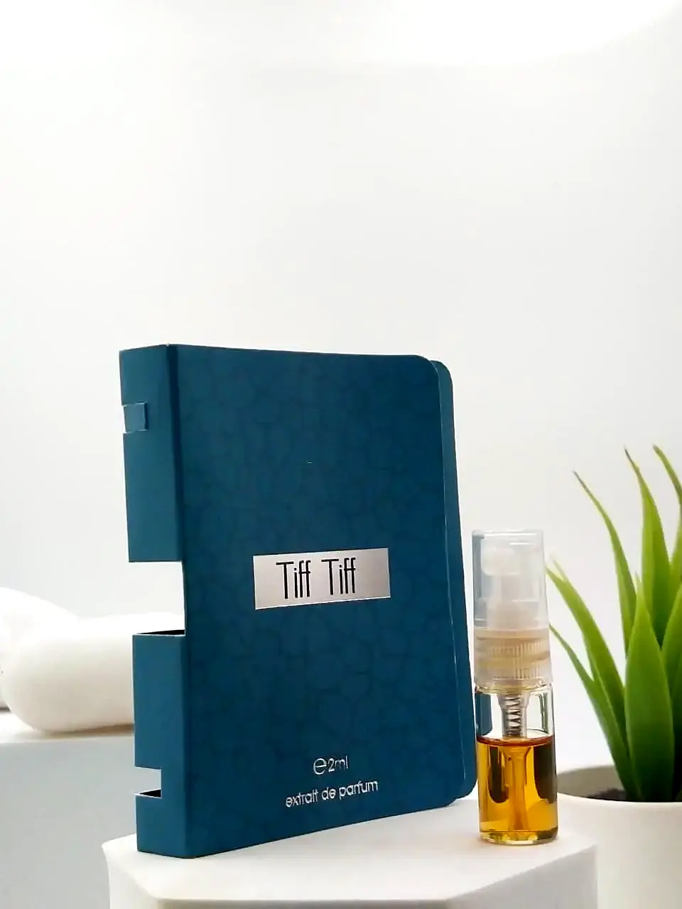 [25121001017] Ahmed Tiff Tiff Extrait De Parfum 2 ml Official Sample