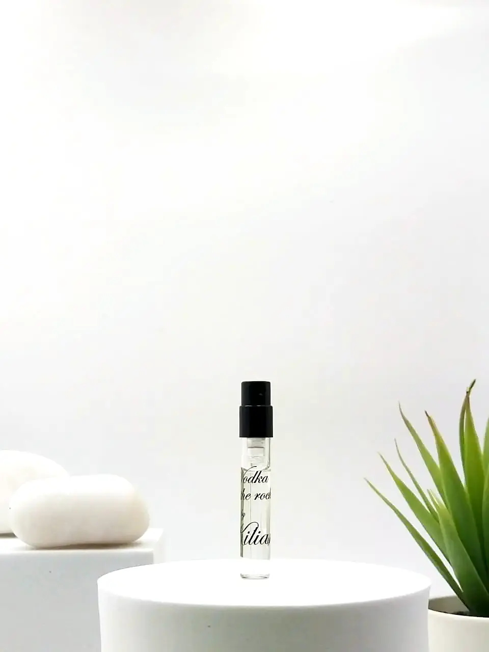 [25121001037] Kilian Vodka On The Rocks EDP 1.5 ml Official Sample