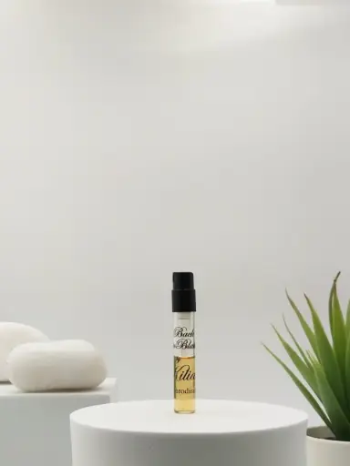 [25121001039] Kilian Back To Black  EDP 1.5ml Official Sample