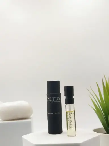 [20251216008] initio Divine Attraction edp 1.5ml Official Sample