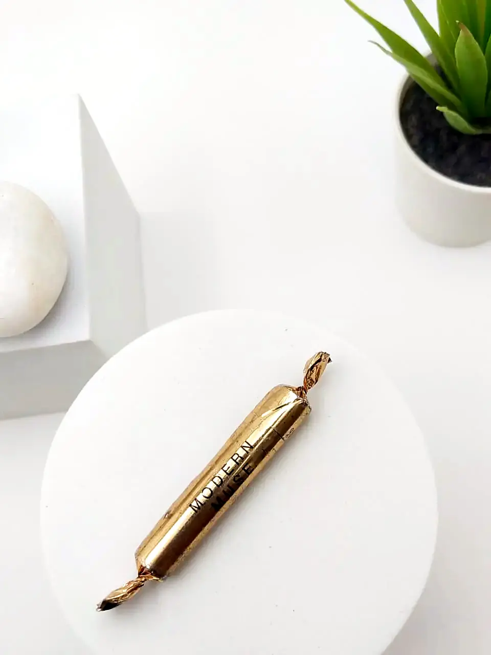 [20251216013] Estee Lauder Modern Muse Nuit EDP 1.5 ml Official Sample