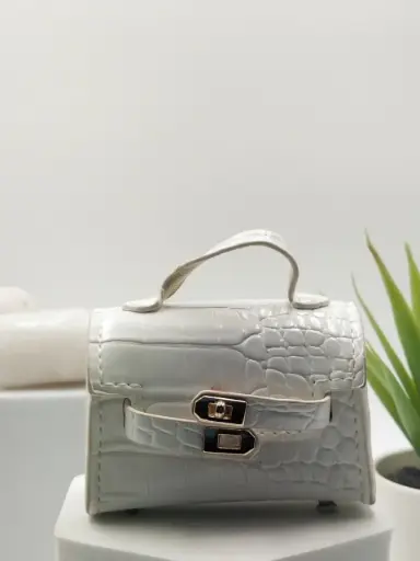 [20251216047] Snow White Mini Bag