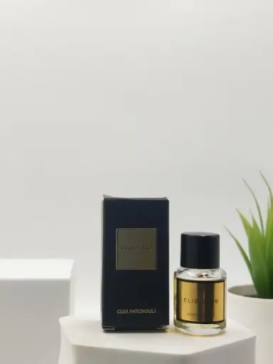 [3423478649958] Elie Saab Cuir Patchouli Essence De Parfum 5 ML
