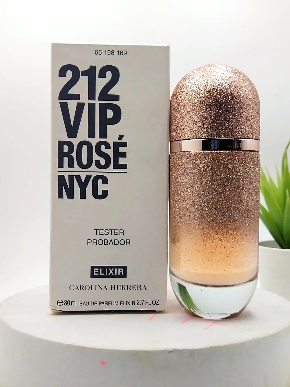 [8411061083475] Carolina Herrera 212 VIP Rose NYC Elixir Tester 80 ml