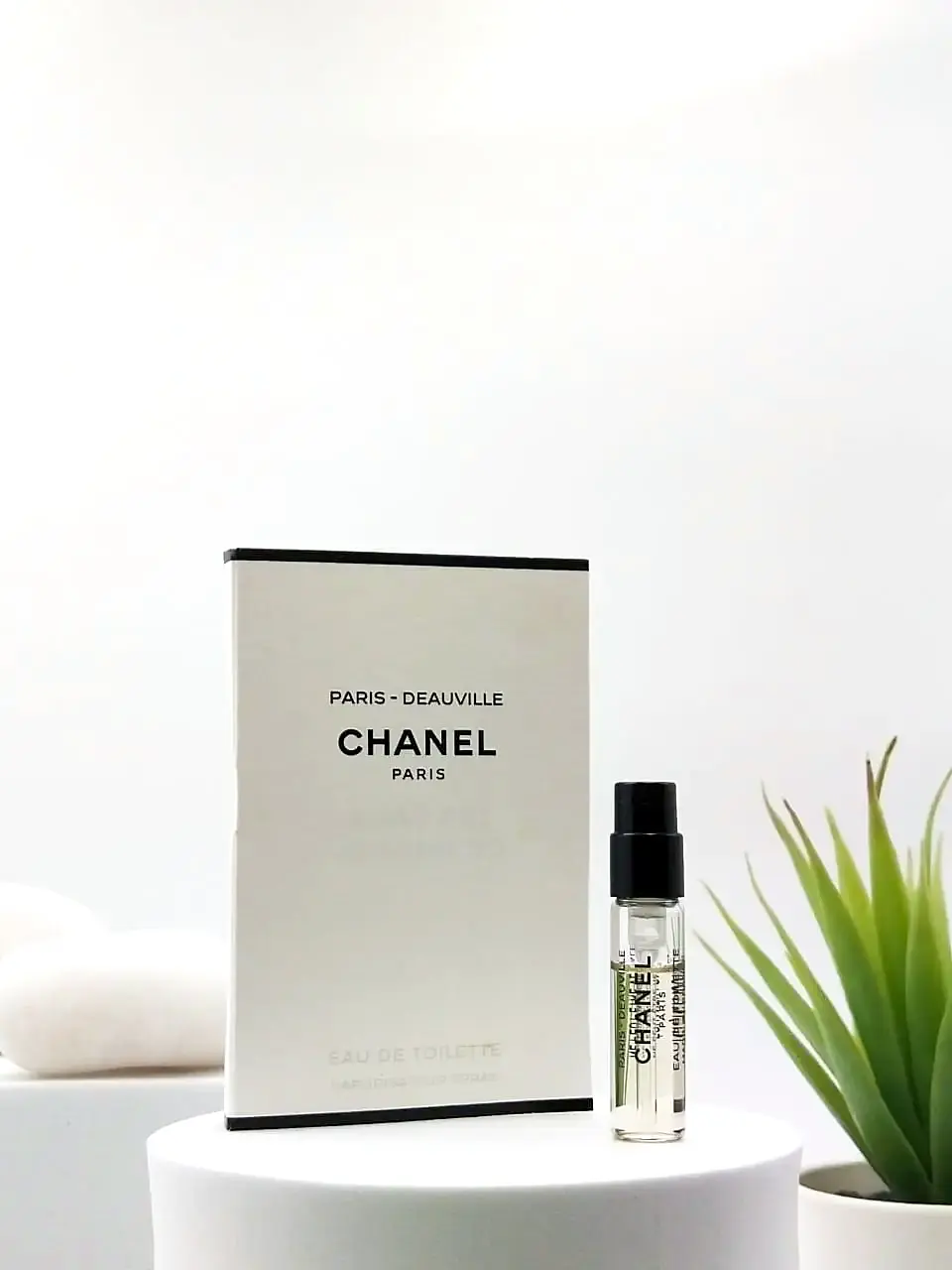 [3145890224055] Chanel Paris Deauville EDT 1.5 ml Official Sample