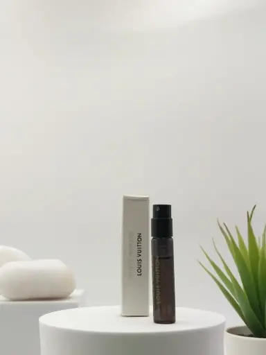 [20251211038] LV Ombre Nomade EDP 2 ml Official Sample