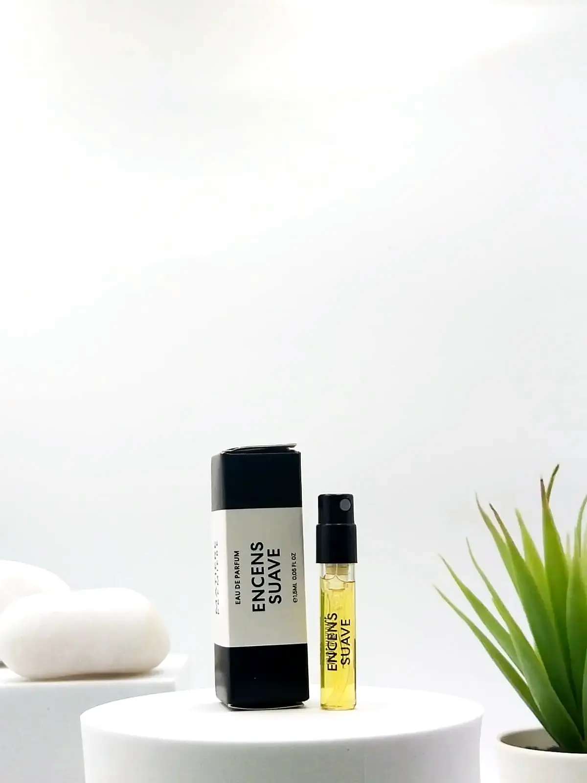 [3770007317551] Matiere Premiere Encens Suave EDP 1.5 ml Official Sample