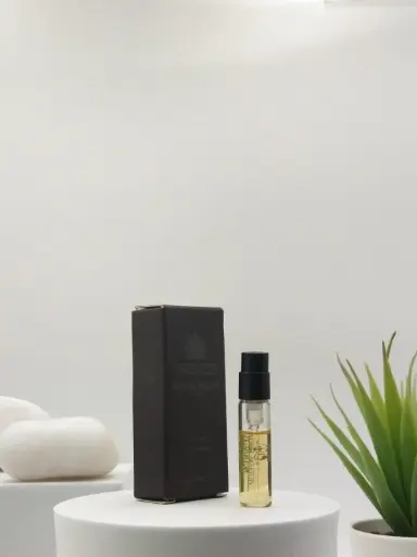 [008080135360] Molton Brown Milk Musk EDP 1.5 ml Official Sample