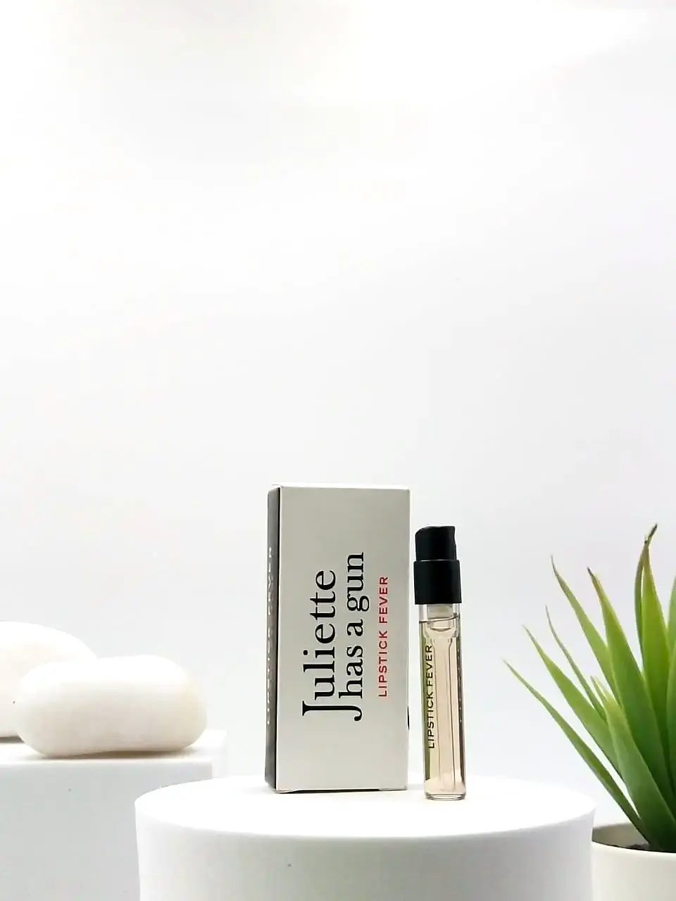 [3760022731791] Juliette Has A Gun Lipstick Fever EDP 1.7 ml Official Sample