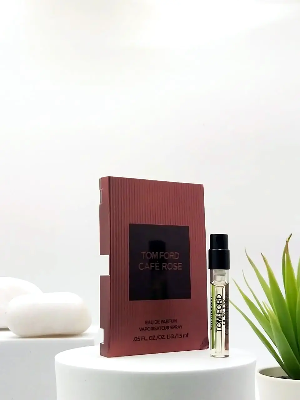 [888066144605] Tom Ford Cafe Rose EDP 1.5 ml Official Sample