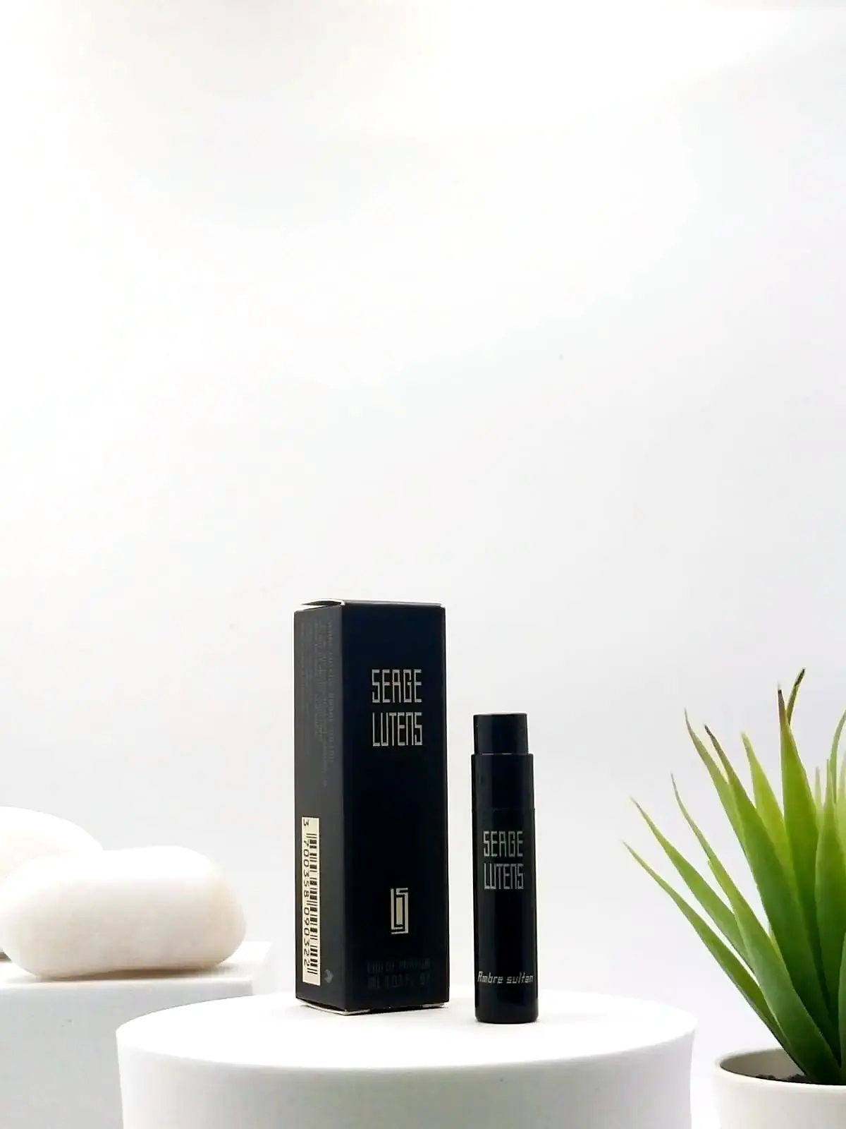 [3700358090322] Serge Lutens Ambre Sultan EDP 1 ml Official Sample