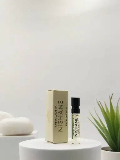 [8683608070013] Nishane Ambra Calabria Extrait De Parfum 2 ml Official Sample