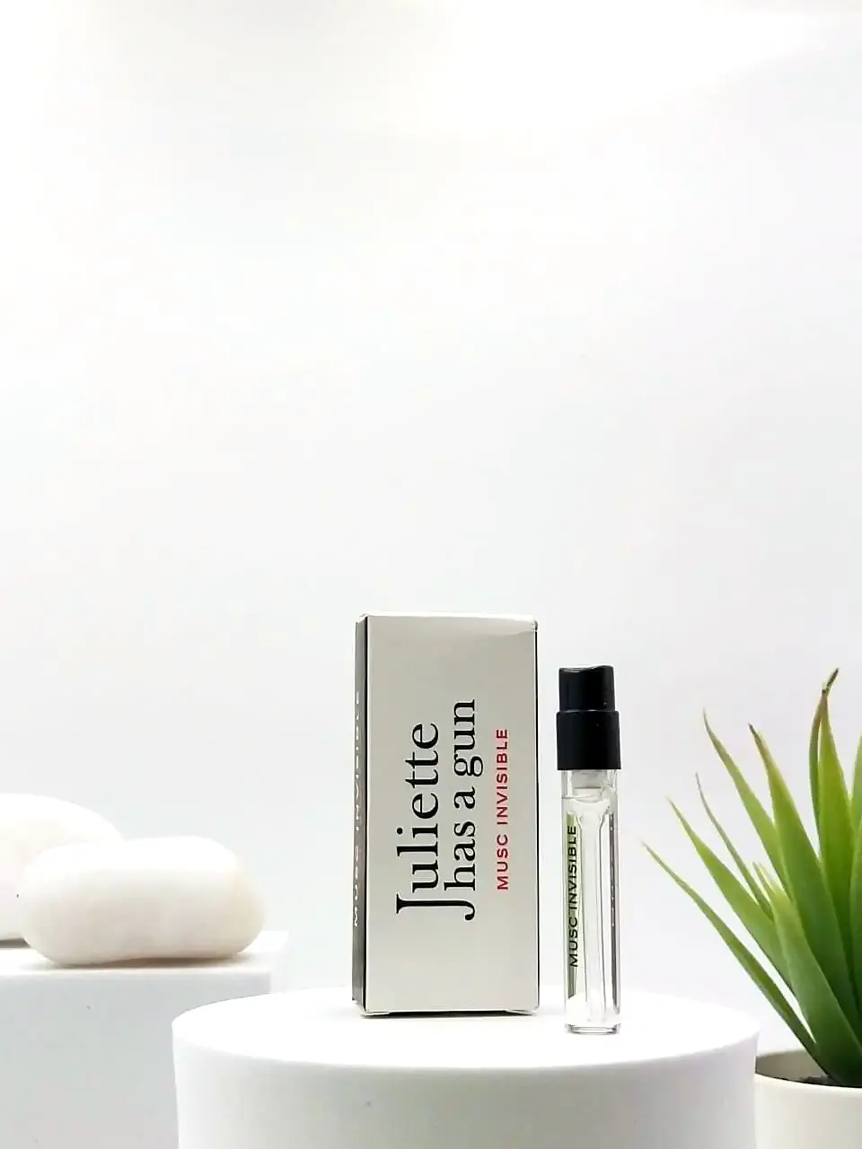 [3760022730596] Juliette Has A Gun Musc Invisible EDP 1.7 ml Official Sample