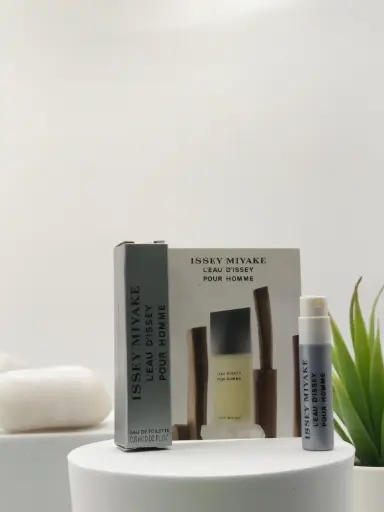 [3423478440654] Isseymiyake Leau D'issey Pour Homme EDT 0.8 ml