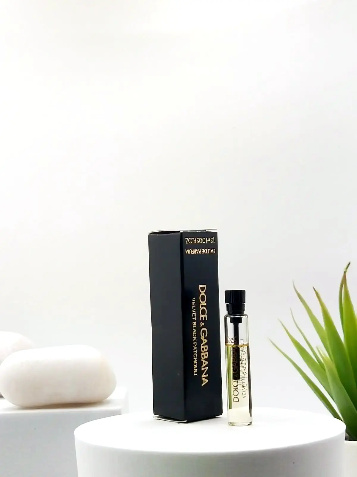 [3423222002794] D&G Velvet Black Patchouli EDP 1.5 ml Official Sample